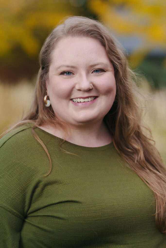 Portrait of Kirsten Glass, featured on the About Me page.